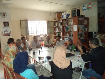 Parents of Shatila youth hold their own conversation about what they perceive as the negative elements hindering the growth of their children.